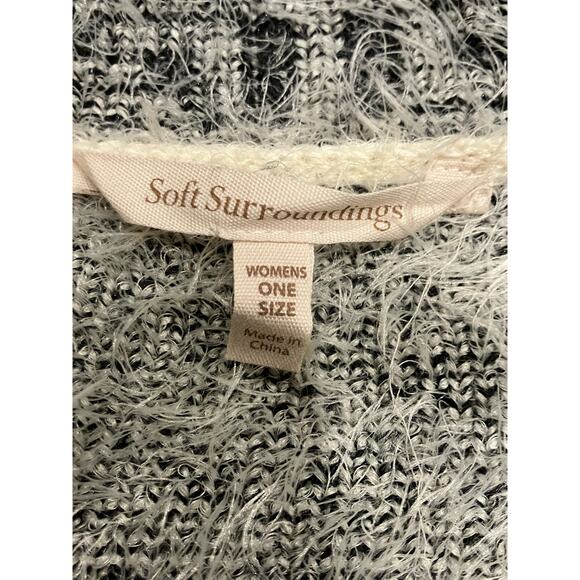 Soft Surroundings One Size Aztec Print Beige Black Wool Fuzzy Topper Caftan - Picture 4 of 9